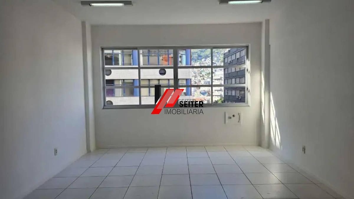 Sala comercial à venda no Centro de Florianópolis