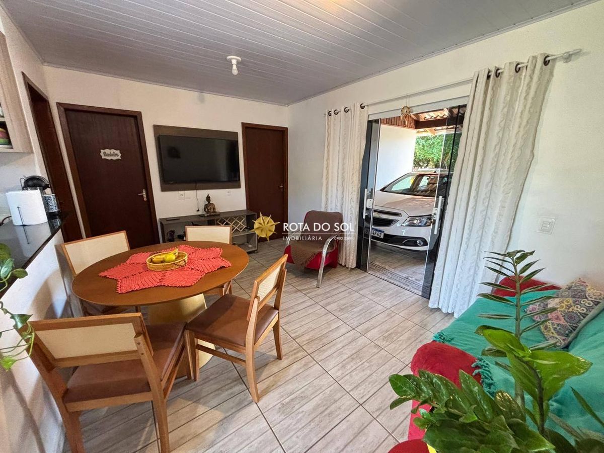 Casa 4 Dormitórios Praia de Bombas Bombinhas SC - 6