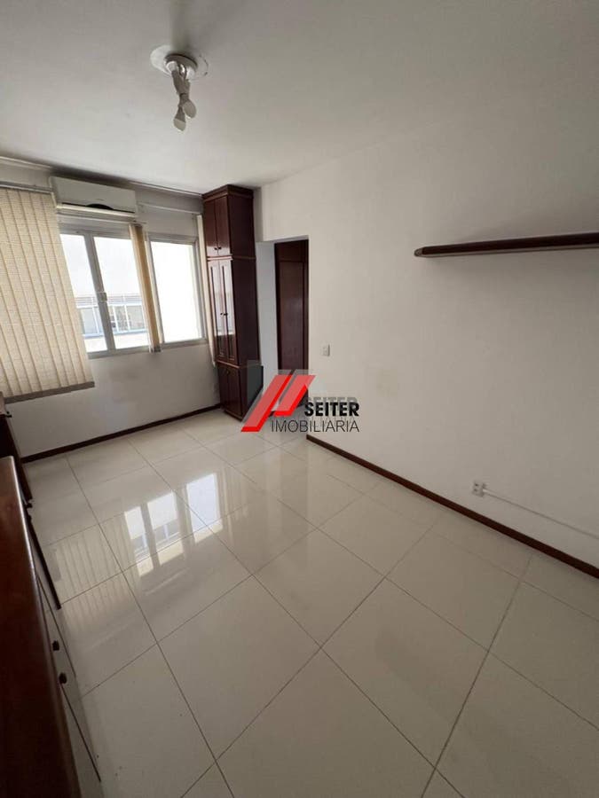 Apartamento à venda no Centro de Florianópolis