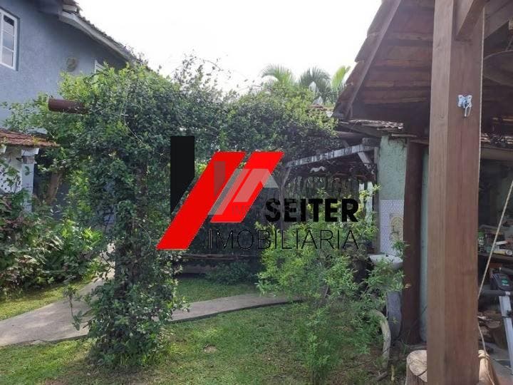 Casa de 4 dormitorios a venda Sambaqui Florianopolis