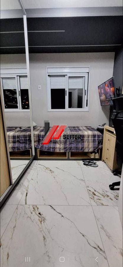 Apartamento de 3 quartos sendo uma suíte à venda no bairro Itacorubi em Florianópolis