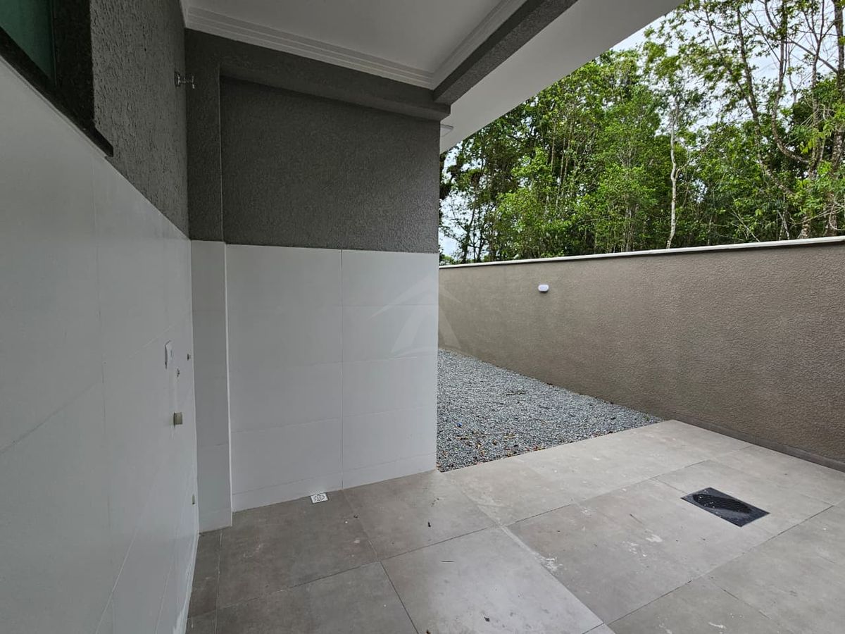 Casa, 3 quartos sendo 1 suíte, bal. Itapoá