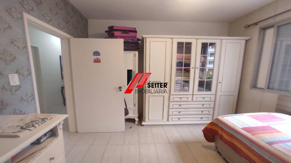 Apartamento a Venda 3 dormitórios Beira mar Florianópolis