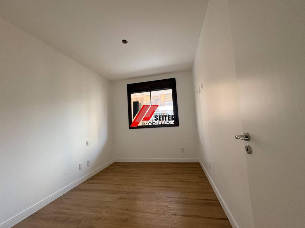 Apartamento à venda no Itacorubi Florianópolis