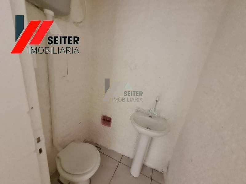 Casa 3 dormitorios para locação trindade
