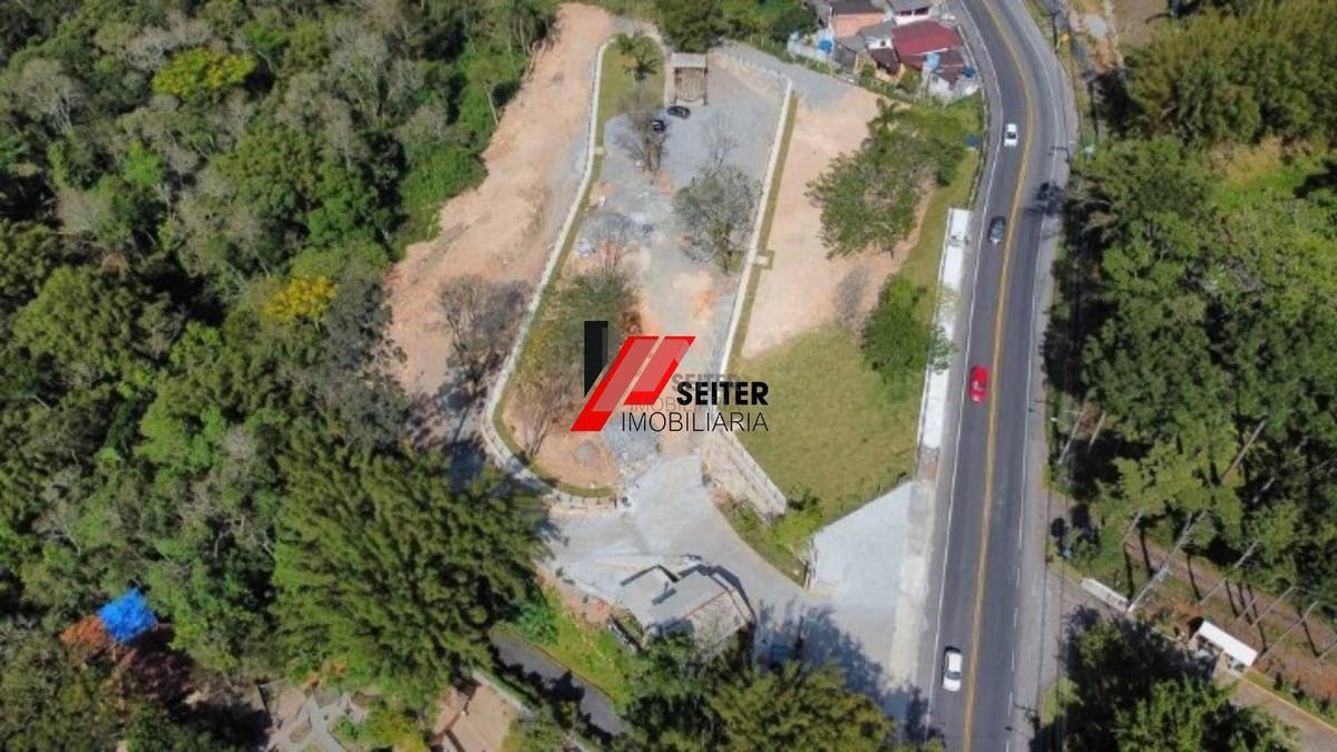Terreno para alugar na Lagoa da Conceição em Florianópolis proximo escola sarapicuá