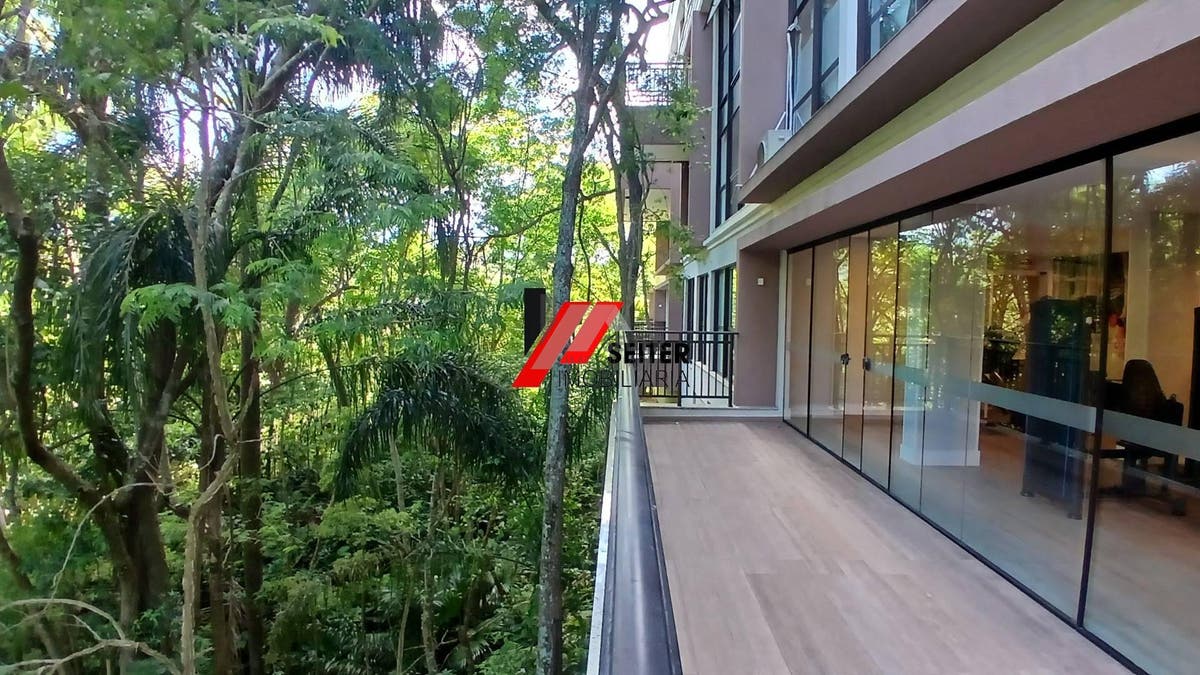 Apartamento de 2 dormitórios à venda no Itacorubi