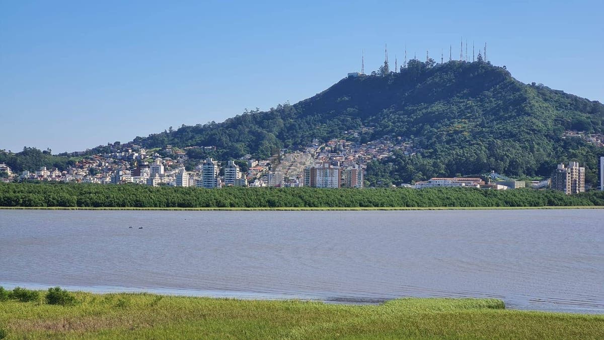 Cobertura com 2 quartos e 2 suítes em João Paulo, Florianópolis