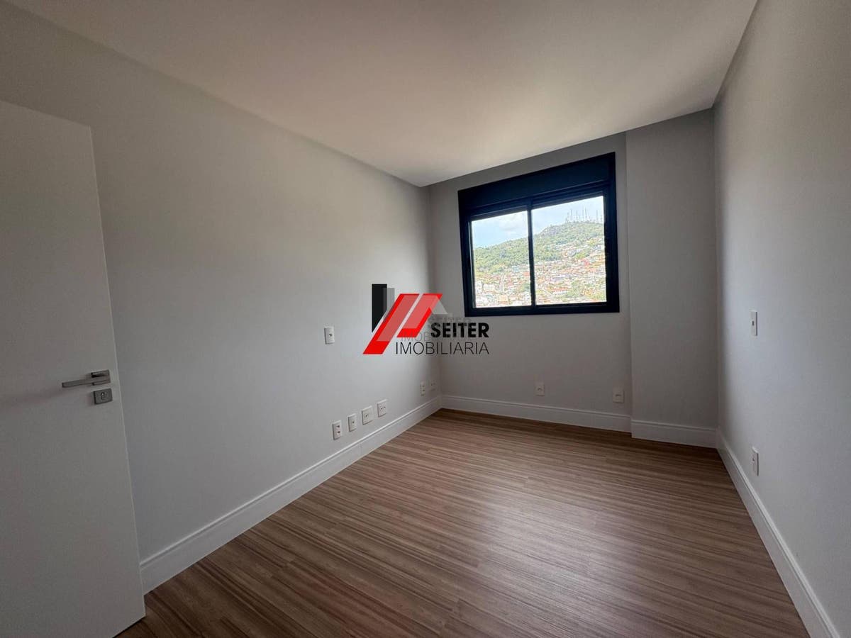 Apartamento a venda no bairro agronomica florianópolis