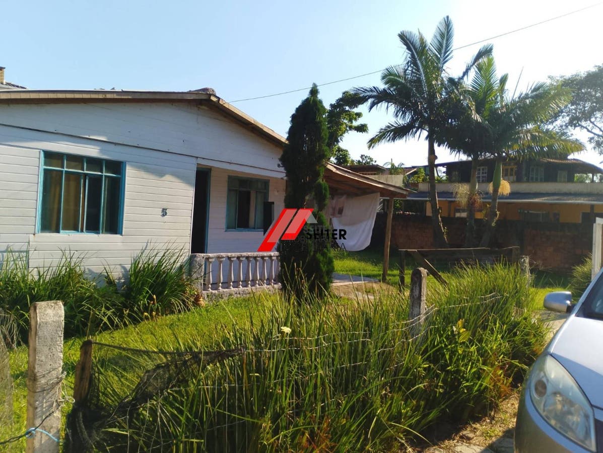 Terreno à venda na praia Morro das Pedras em Florianópolis