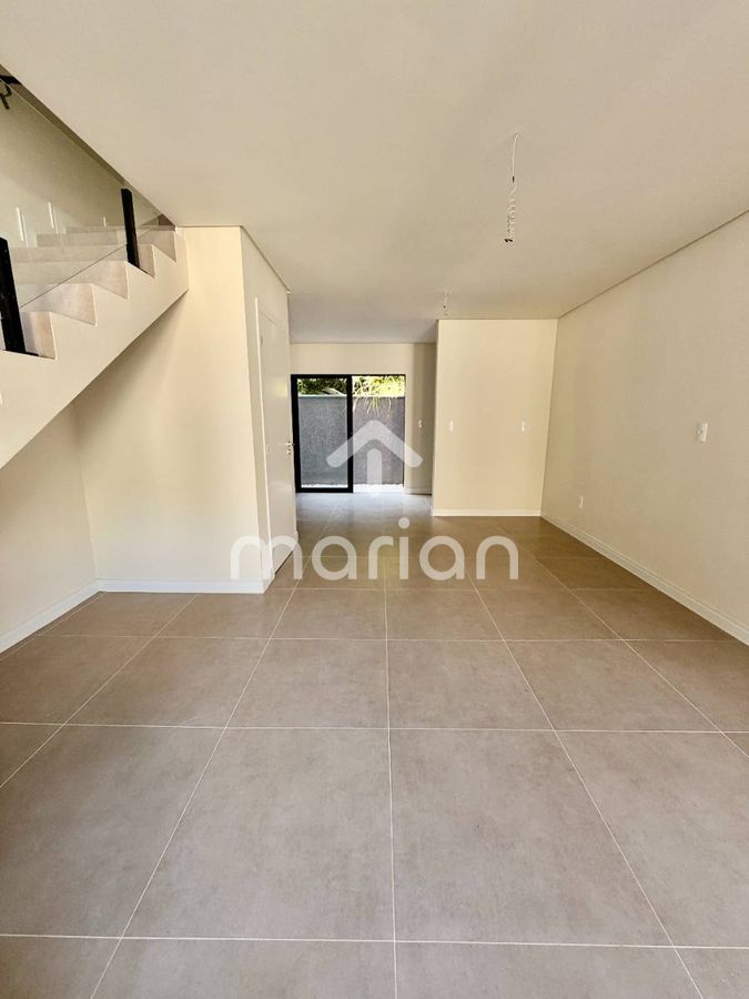 Sobrado com 2 quartos, Praia Grande - Penha