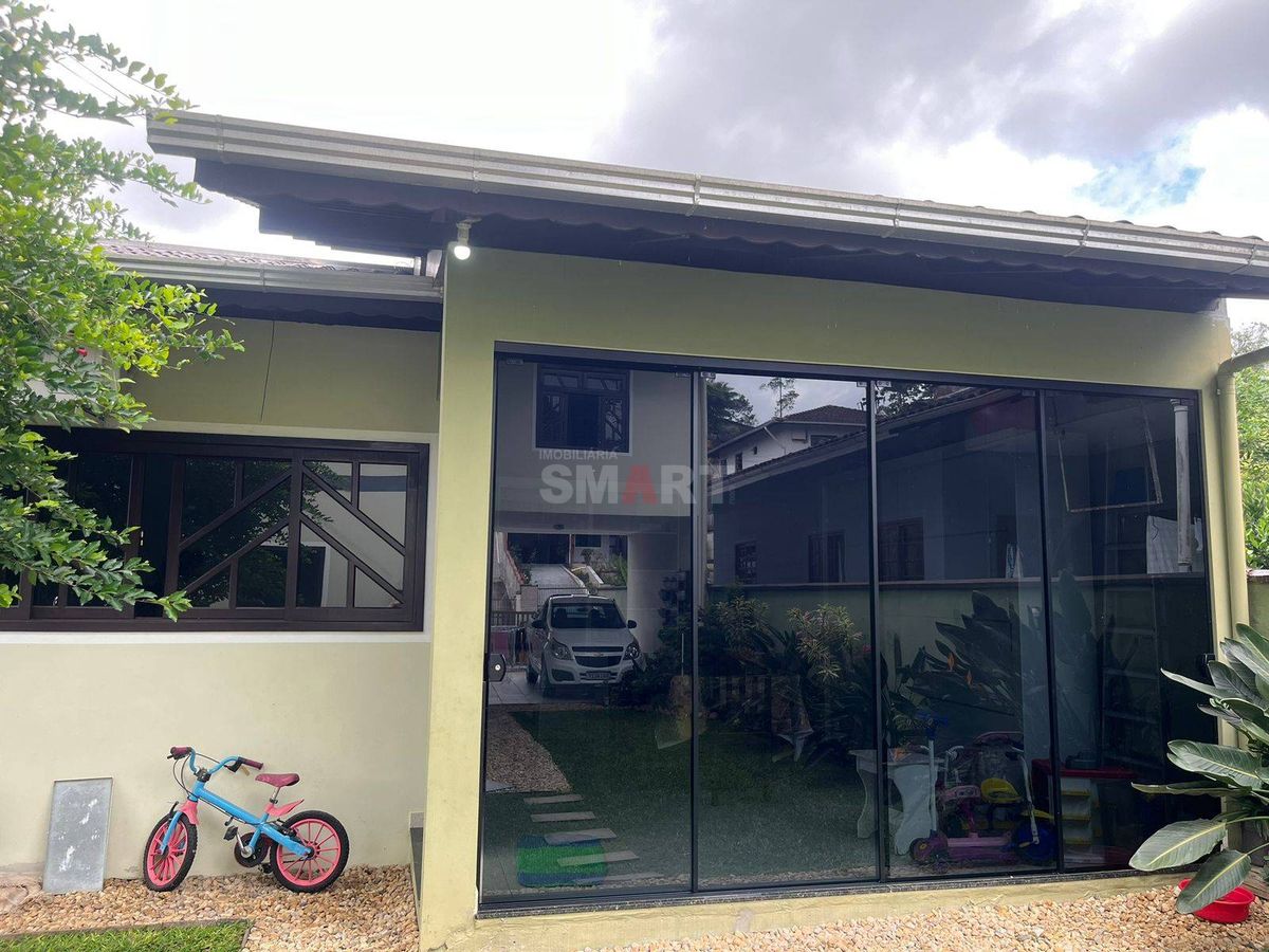 Casa com 1 Suíte e 2 Quartos no Bairro Rau