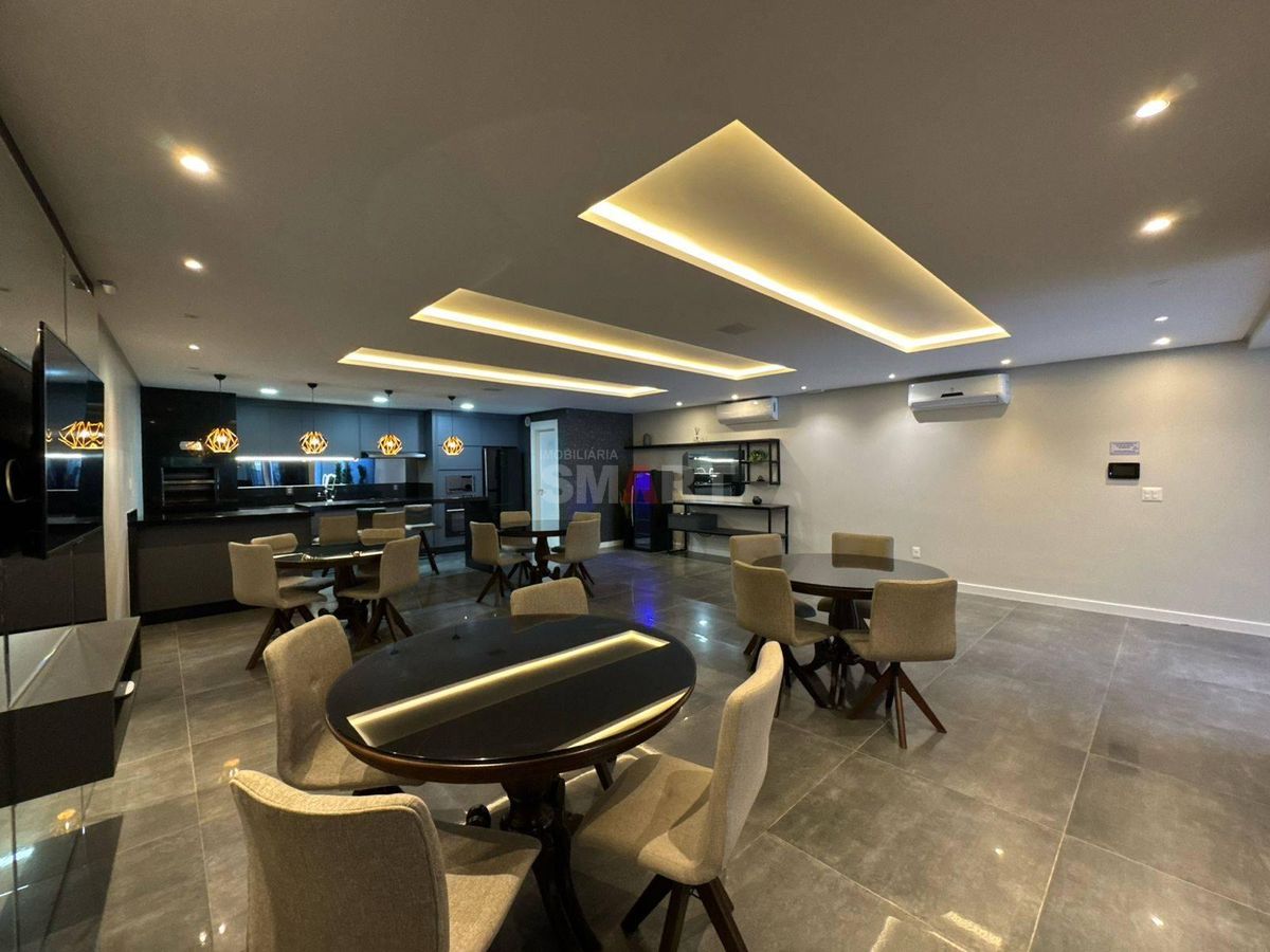 Apartamento com 3 Suítes à Venda no Jaraguá Esquerdo