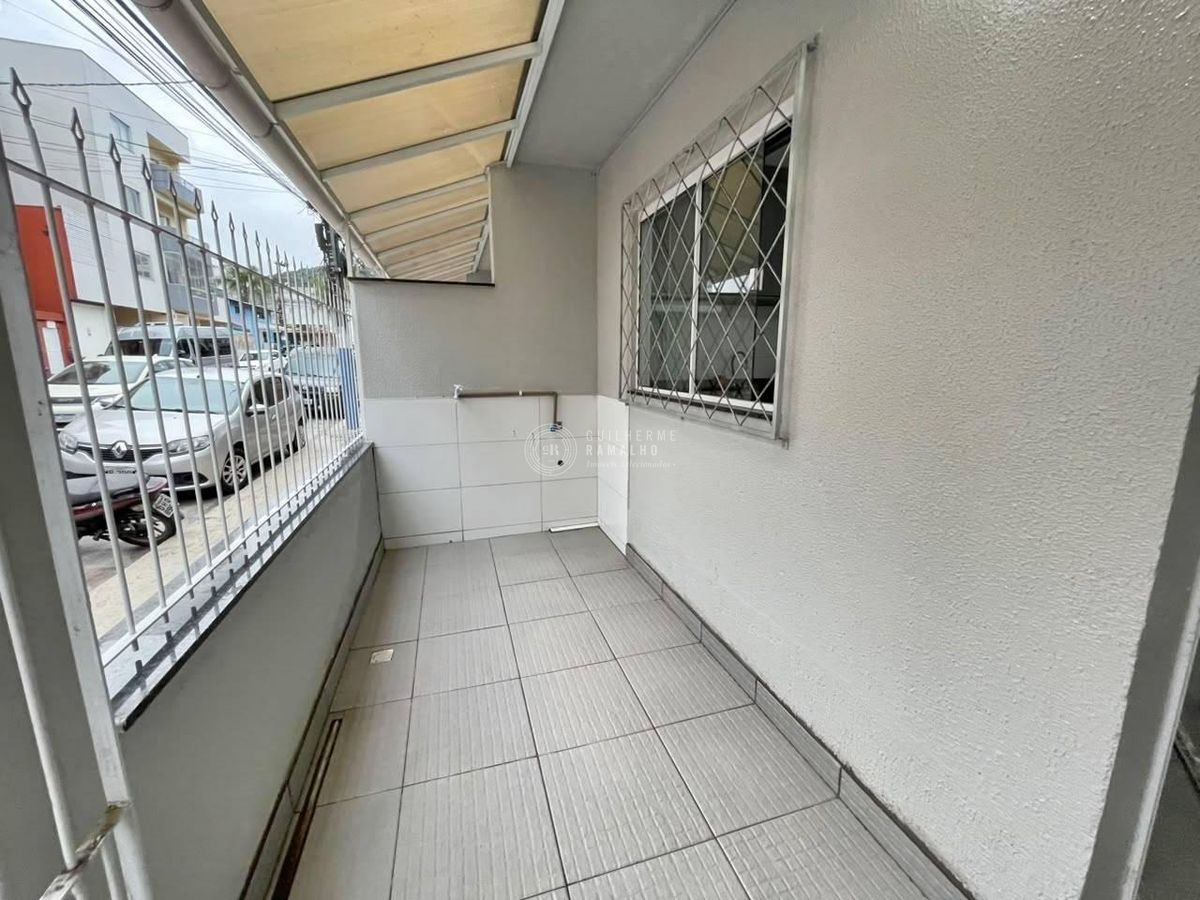 Locação anual: kitinete térrea / Bairro das Nações - Apartamento em Nações, Balneário Camboriú - para locação - IMOBILIÁRIA GUILHERME LTDA
