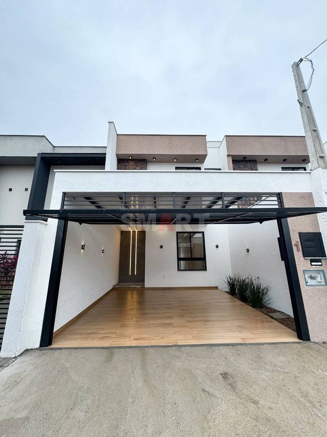 Casa Geminada Suíte+ 2 Quartos com Vaga Coberta