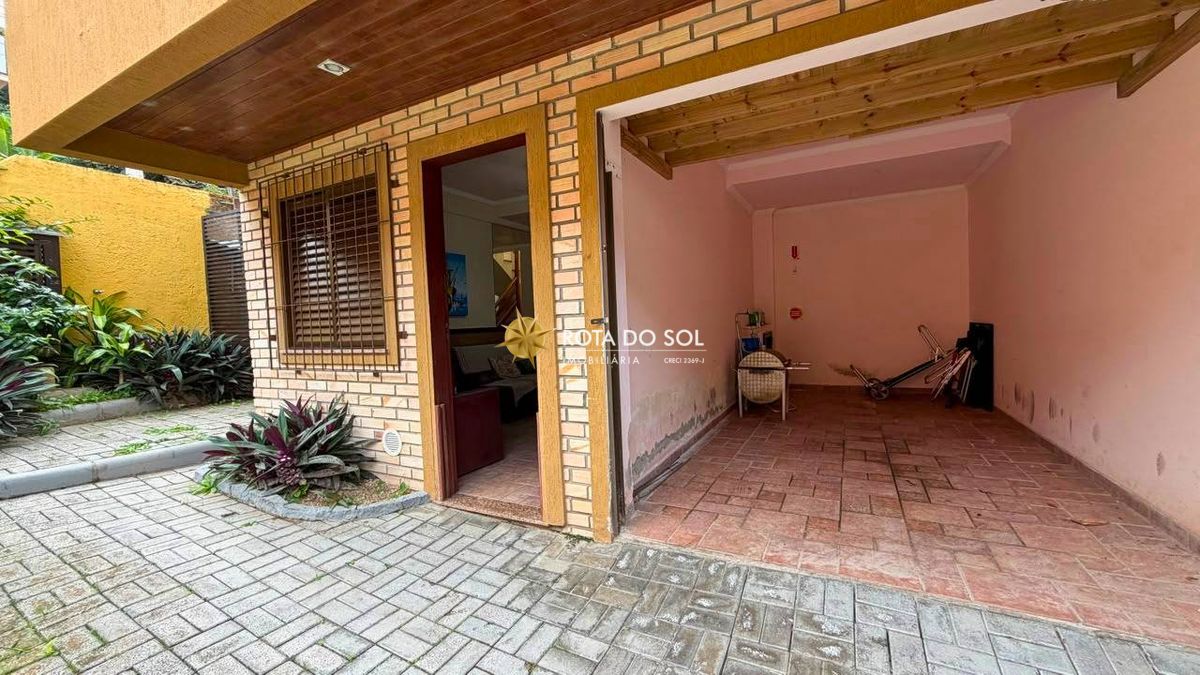 Duplex Mobiliado 2 Suítes à Venda Praia Centro Bombinhas SC - 2