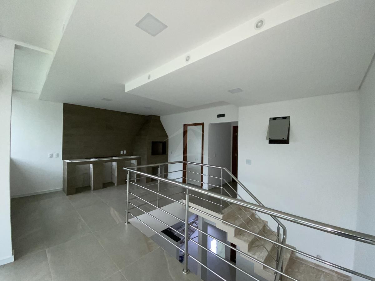 Sobrado, 125 m², 2 suítes + 1 quarto, bal. Itamar