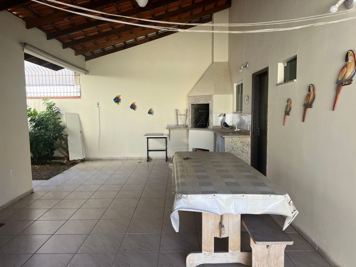 Casa, 3 quartos sendo 1 suíte, itapema do norte