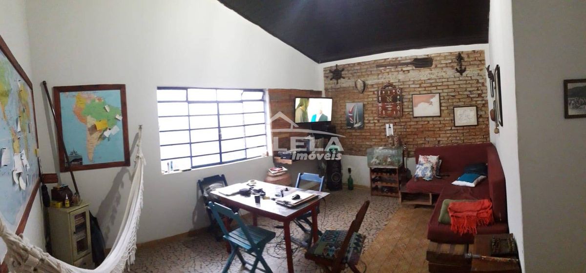Casa de esquina -indaiá- caraguatatuba-sp