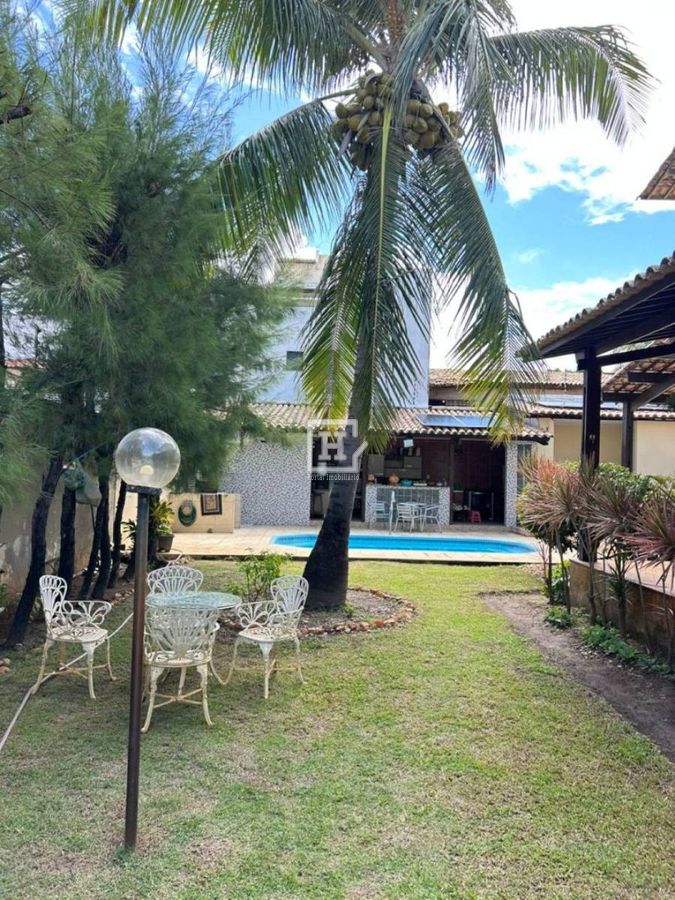 Casa com 5 quartos à Venda, Atalaia - Aracaju