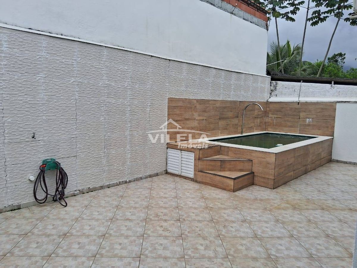 Casa térrea bairro massaguaçu-caraguatatuba-sp