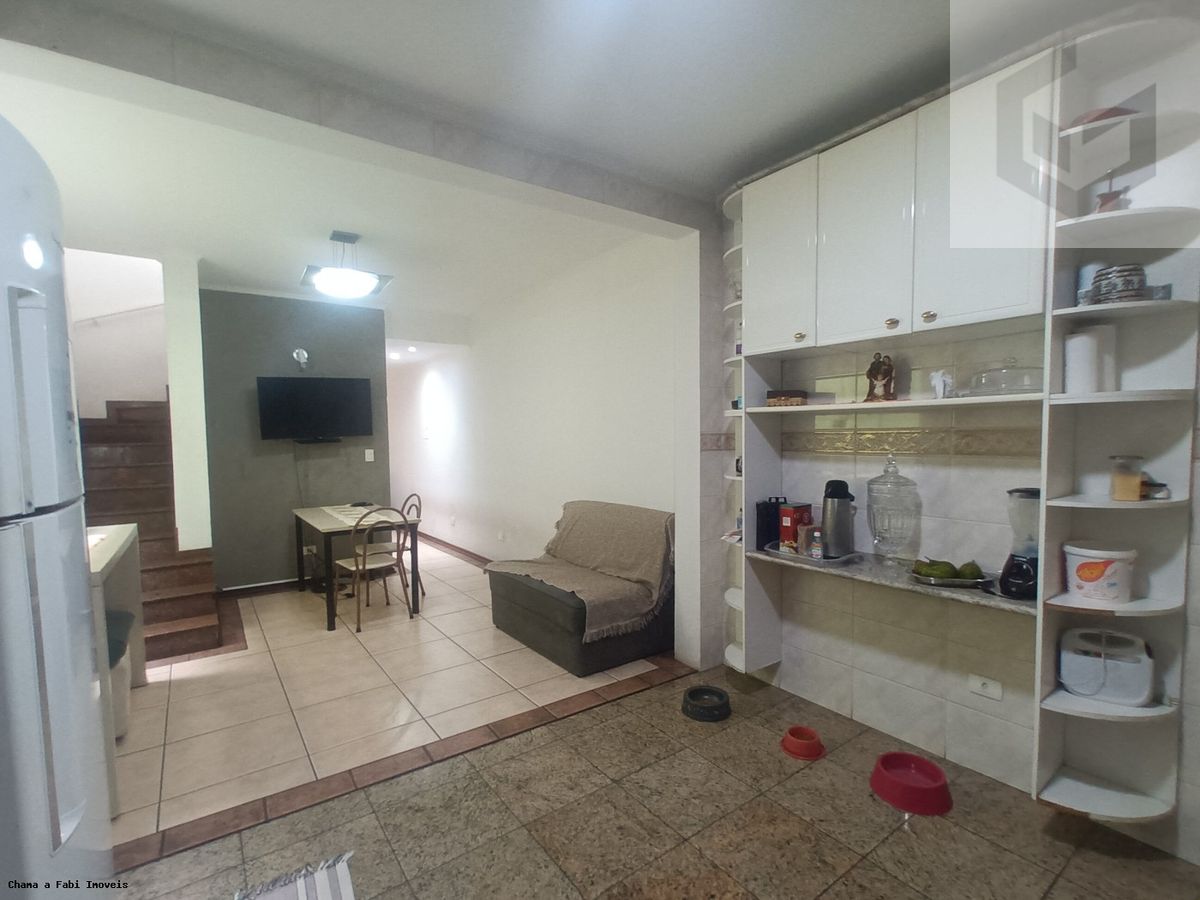 Casa com 3 quartos à Venda, Vila Carrão - São Paulo