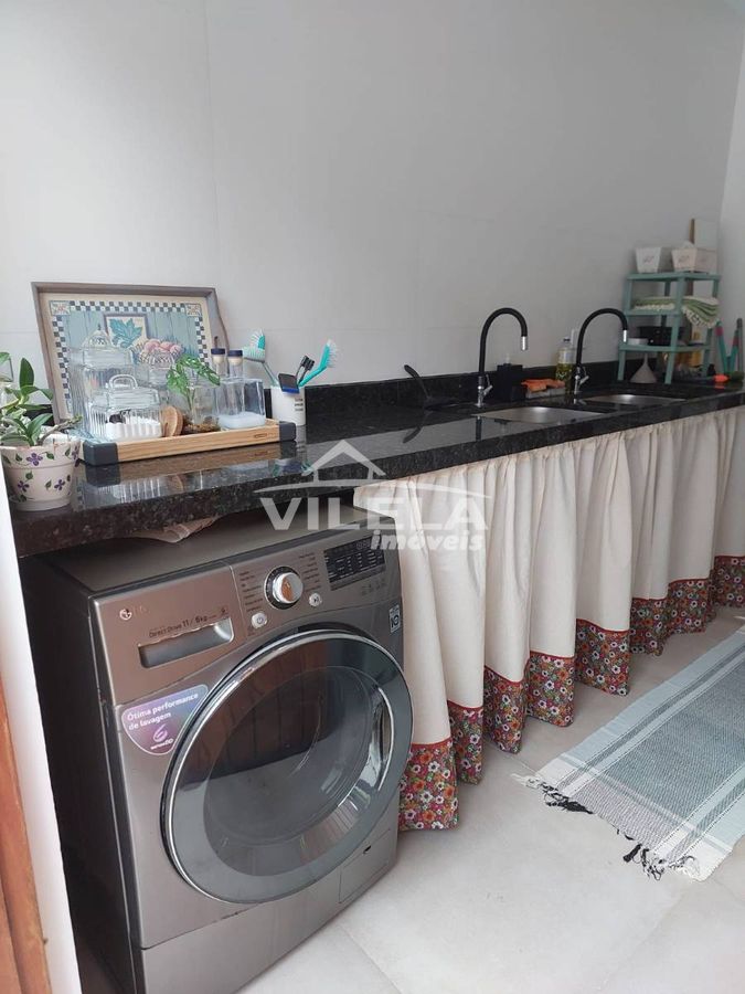 Casa Nova com 3 Dormitórios-Ótima Localização no Bairro Jardim Aruan -Caraguatatuba-Sp!!!