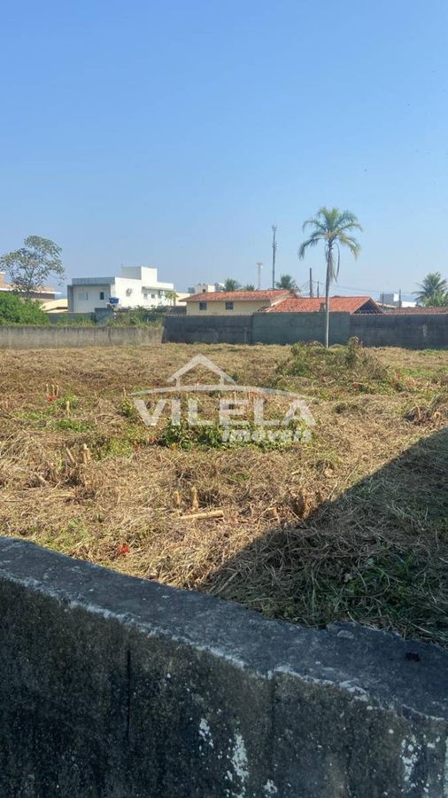 Área com 2000 m²