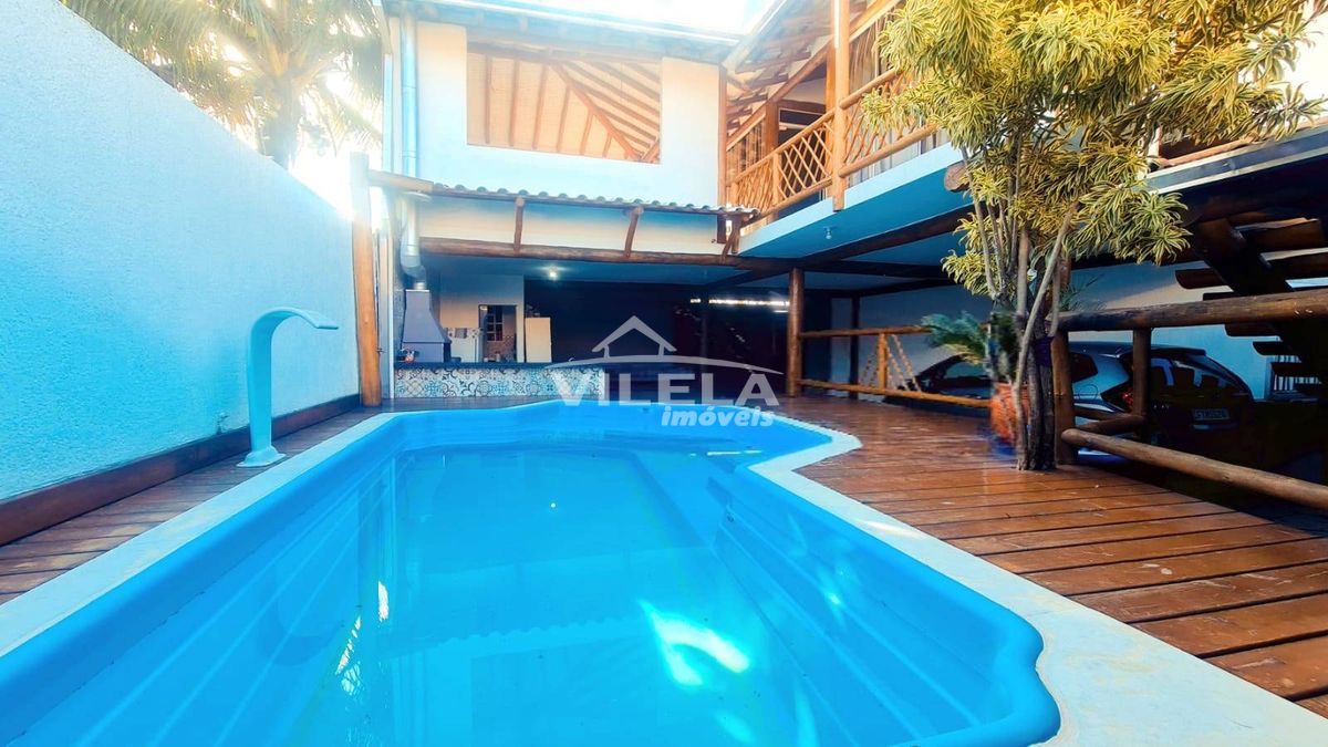 Sobrado com 4 quartos de Temporada, Perequê Mirim - Caraguatatuba