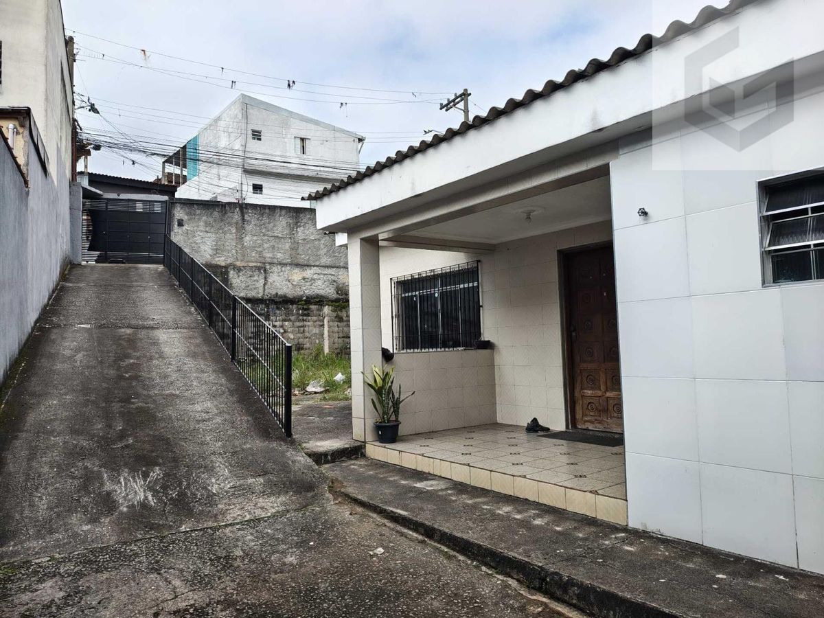 Lote/Terreno com 2 quartos, Vila Nhocune - São Paulo
