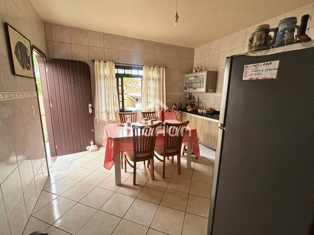 Casa a 600m da praia com 3 quartos, Praia Grande - Penha