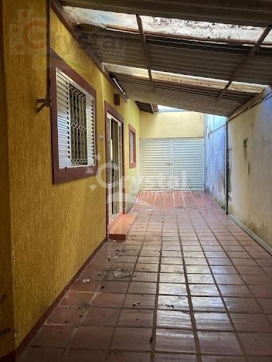 Casa com 3 quartos, Centro - Avaré. Foto 2