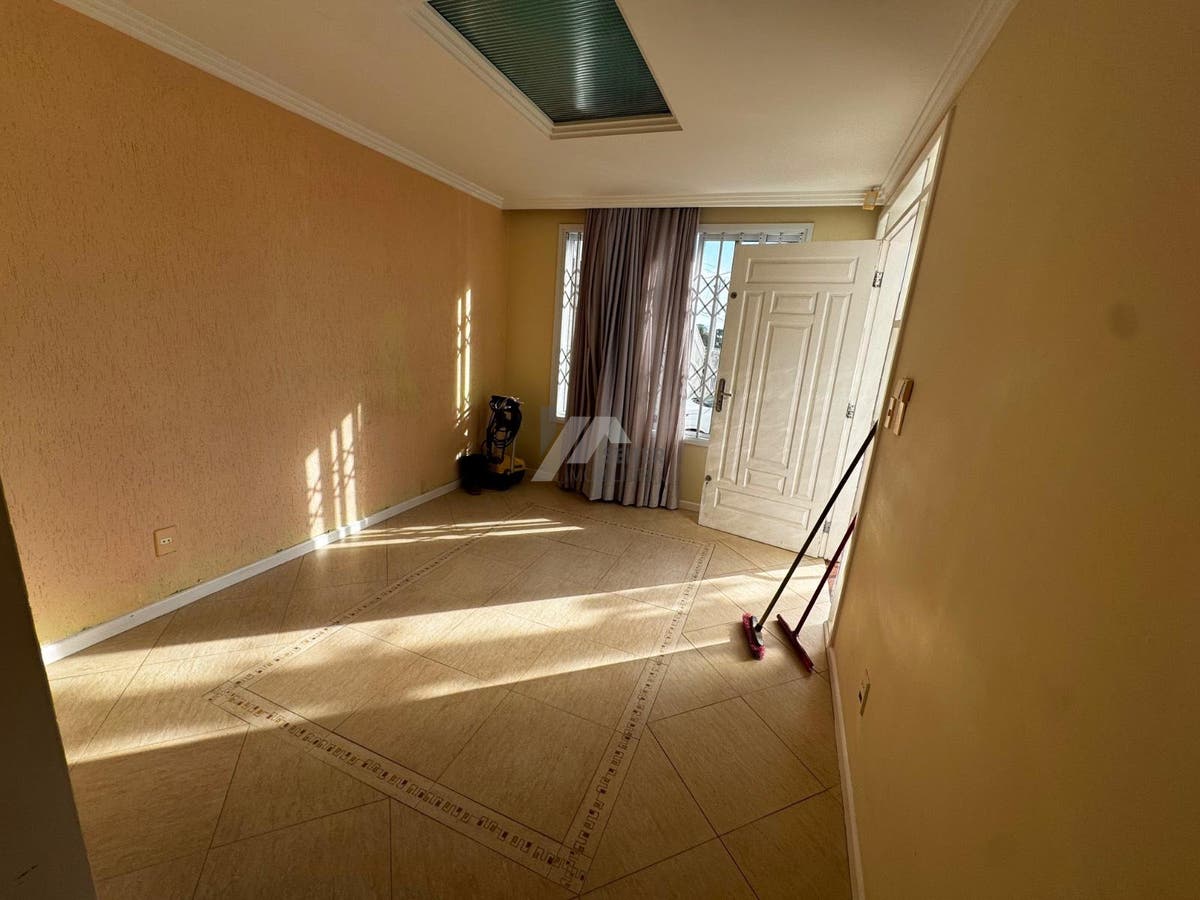 Casa de 4 quartos para alugar na agronomica