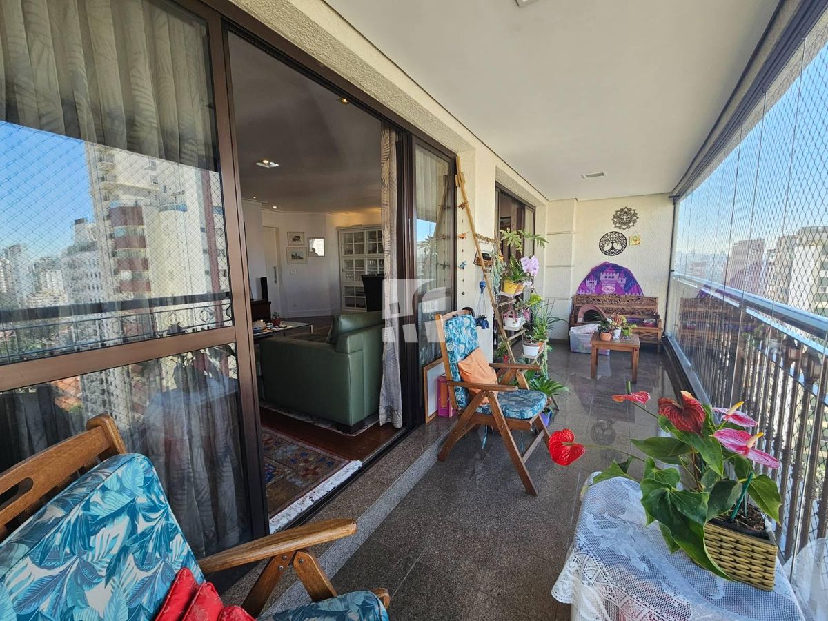 Apartamento com 4 quartos, Campo Belo - São Paulo