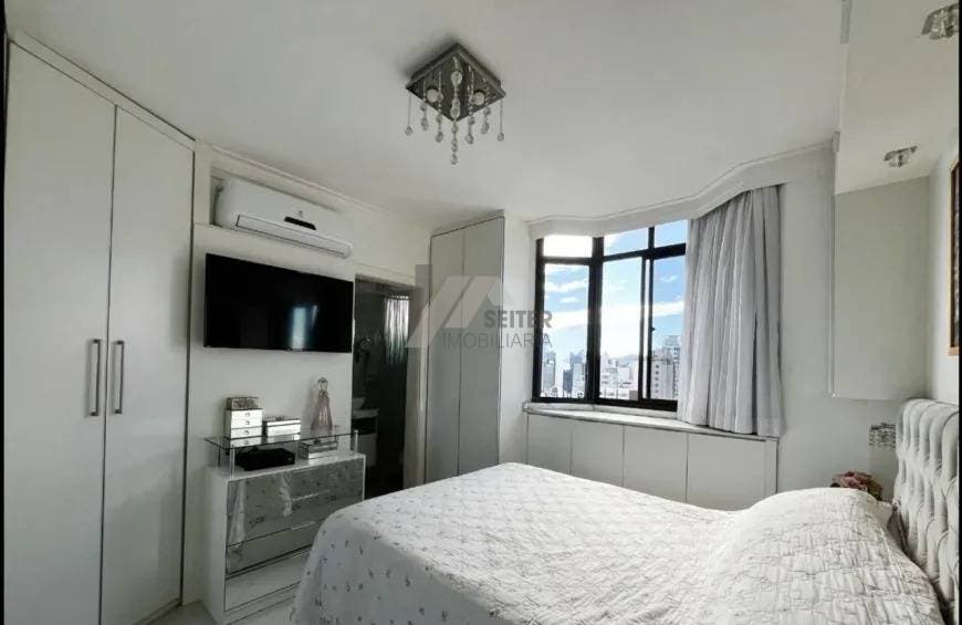 Apartamento com 3 quartos a venda Centro Florianópolis