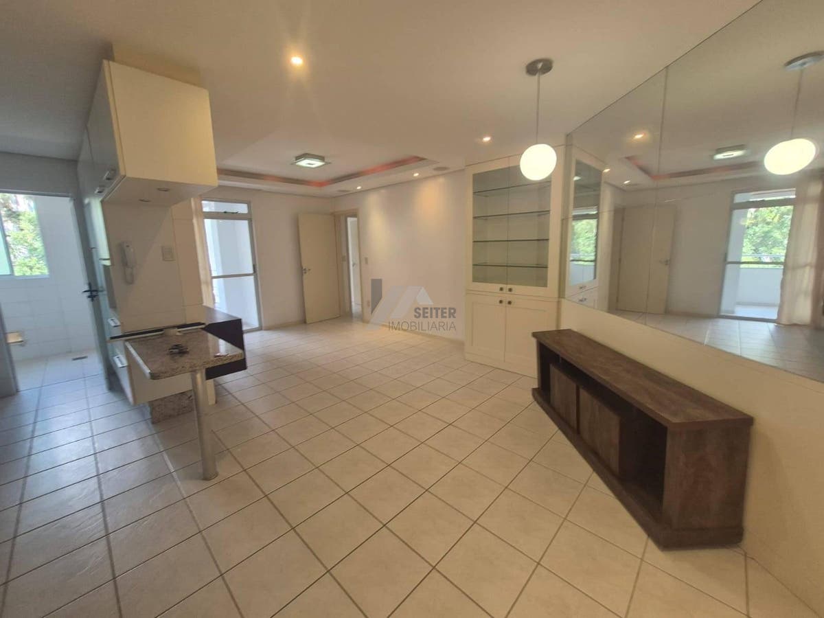 Apartamento de 2 Dormitorios aluguel Itacorubi Mobiliado