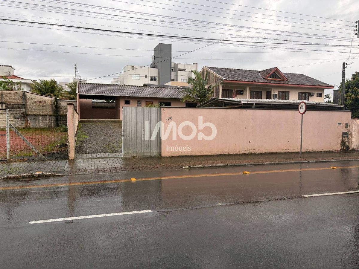 Casa, 1 quarto, 75 m² - Foto 2