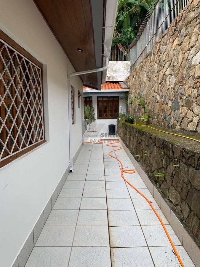 Casa com 5 quartos, Córrego Grande - Florianópolis