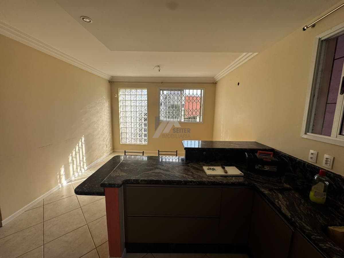 Casa de 4 quartos para alugar na agronomica