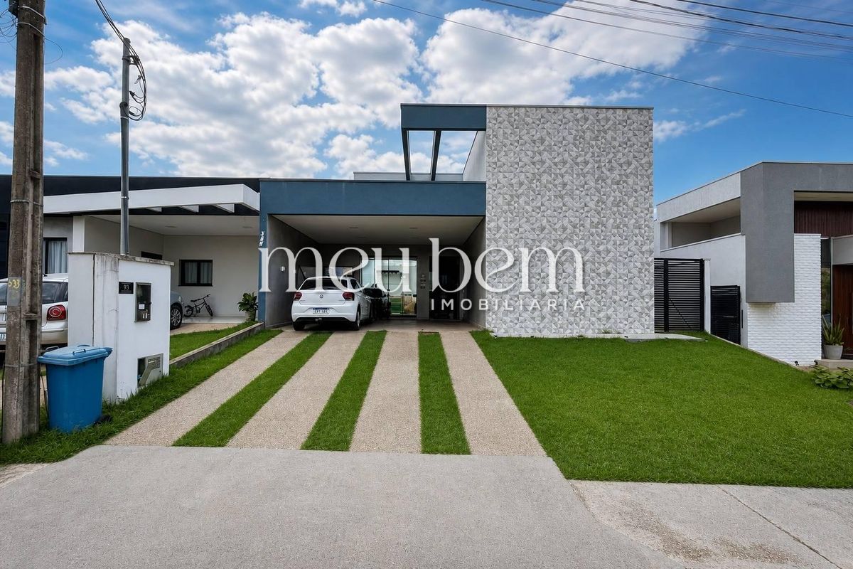 Casa de Condomínio Mobiliada 3 Suítes em Aponiã, Porto Velho — Porteira Fechada - Casa de Condomínio em Aponiã, Porto Velho - para locação - Meu Bem Imóveis