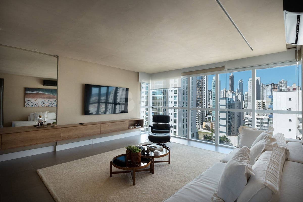 Apartamento de 3 quartos, 136m² no bairro Centro, em Balneário Camboriú | Eu Corretor