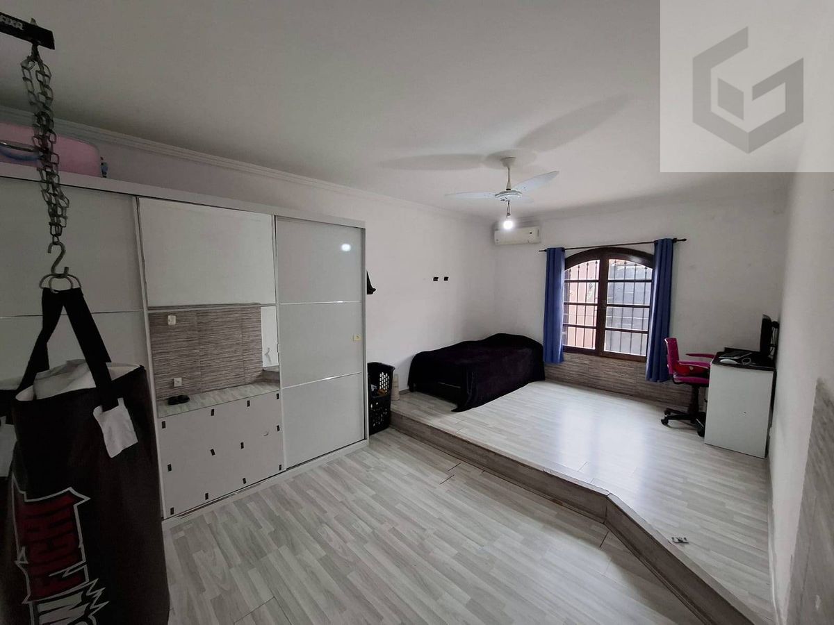 Casa com 2 quartos à Venda, Vila Santa Terezinha (Zona Norte) - São Paulo