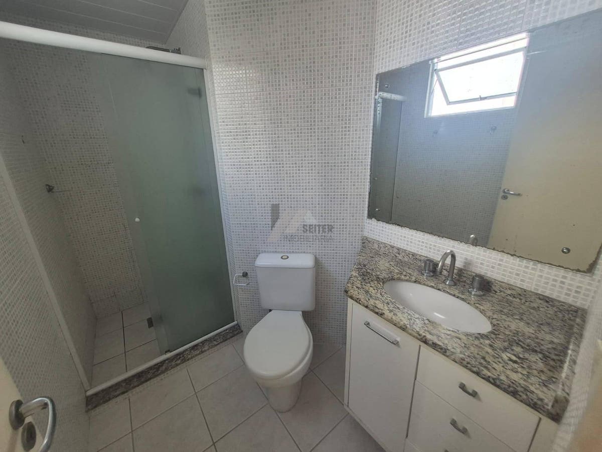 Apartamento de 2 Dormitorios aluguel Itacorubi Mobiliado