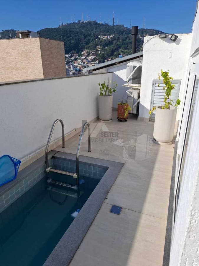 Apartamento com 2 quartos, Centro - Florianópolis