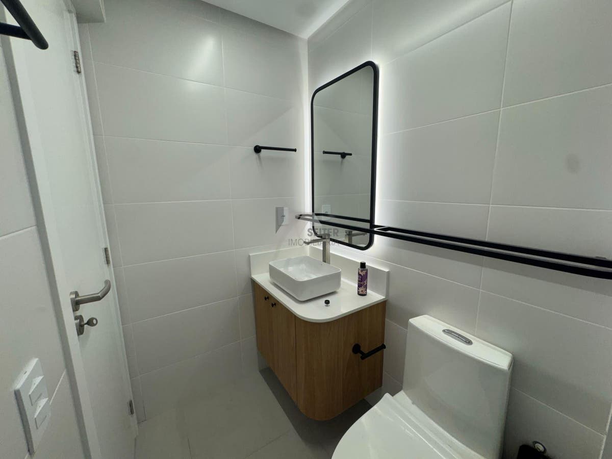 Apartamento 2 dormitórios no João Paulo