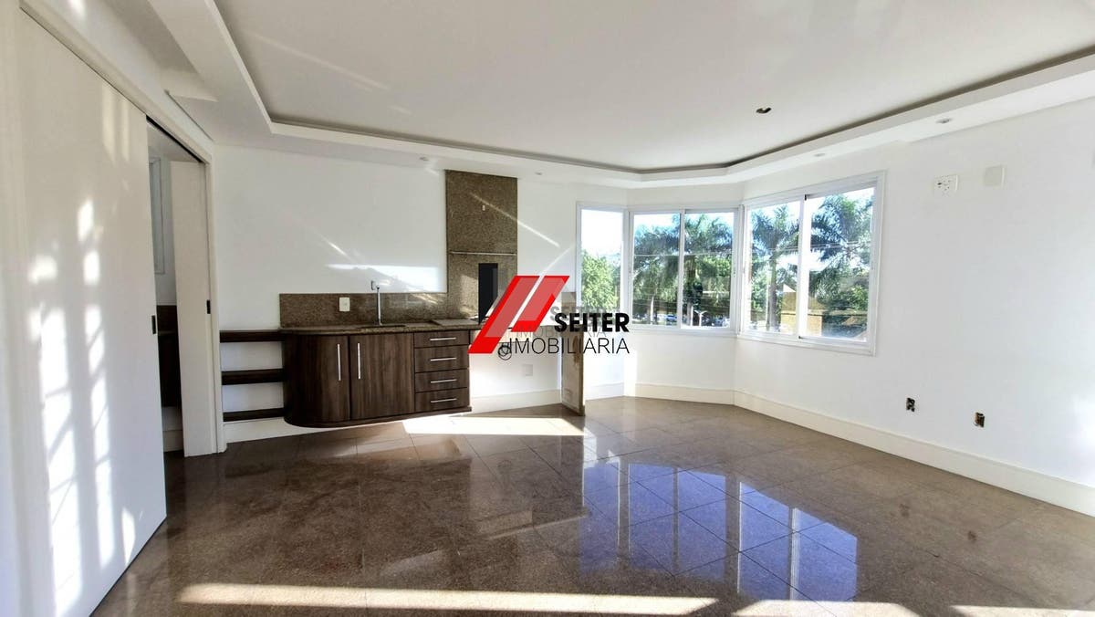 Apartamento de 4 dormitorios para alugar na Beira Mar de Florianopolis