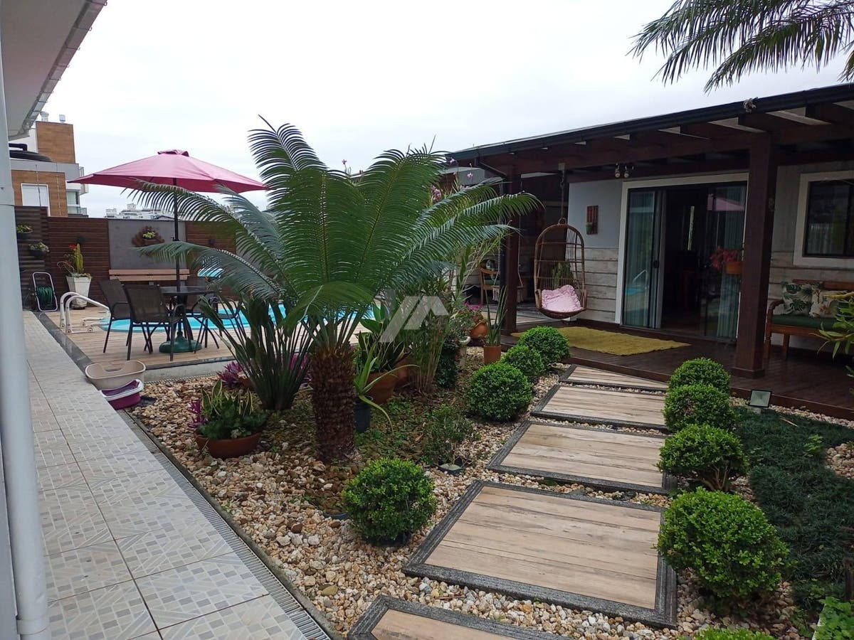 Casa no Jardim Germânia com 4 dormitórios