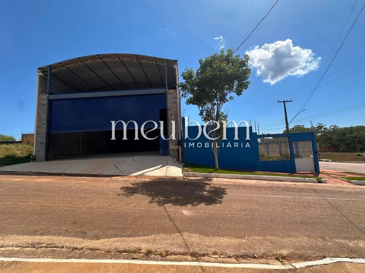fachada moderna, bloco e metal