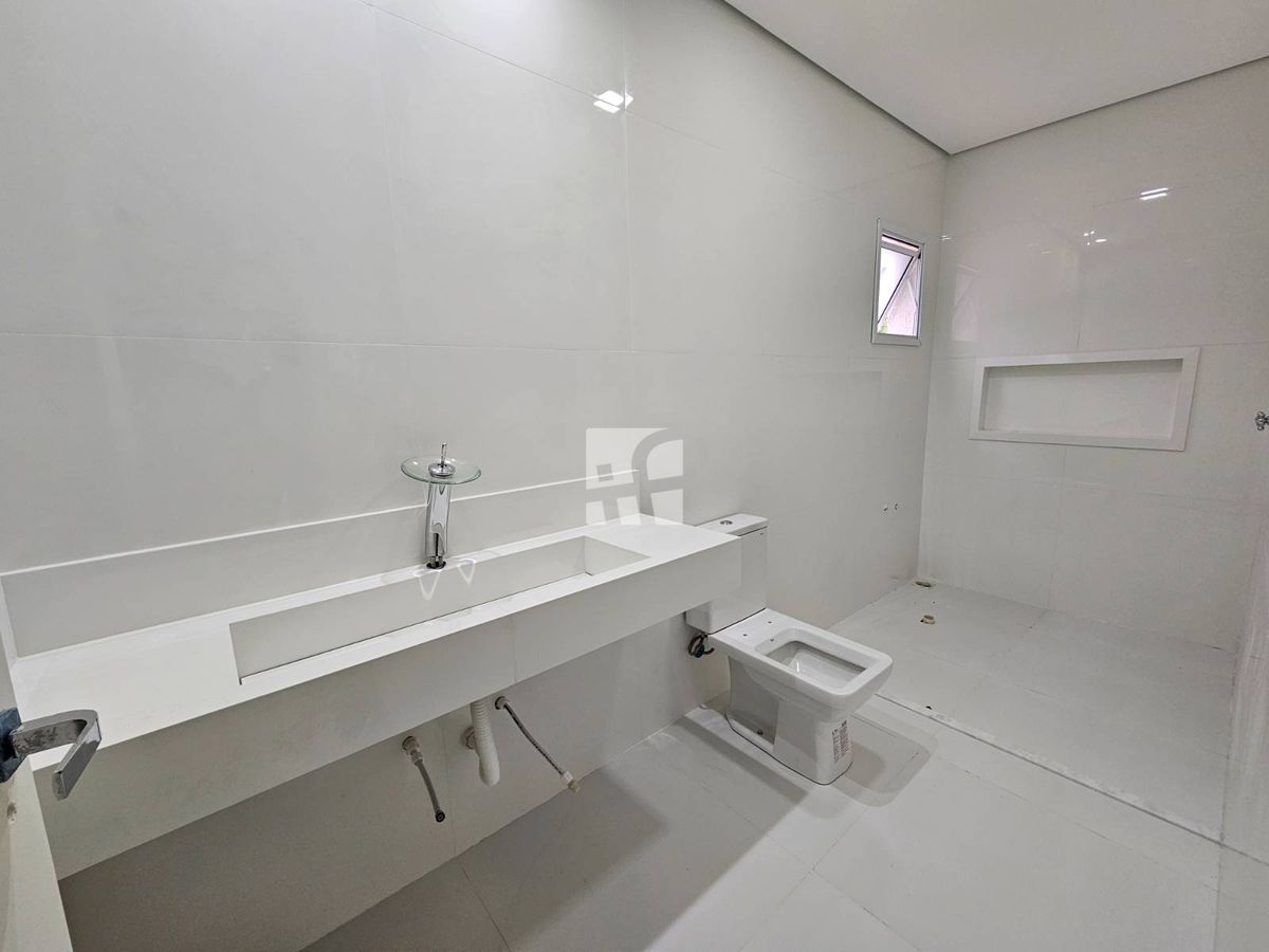 Casa de Condomínio com 2 quartos, Alpes de Caieiras - Caieiras