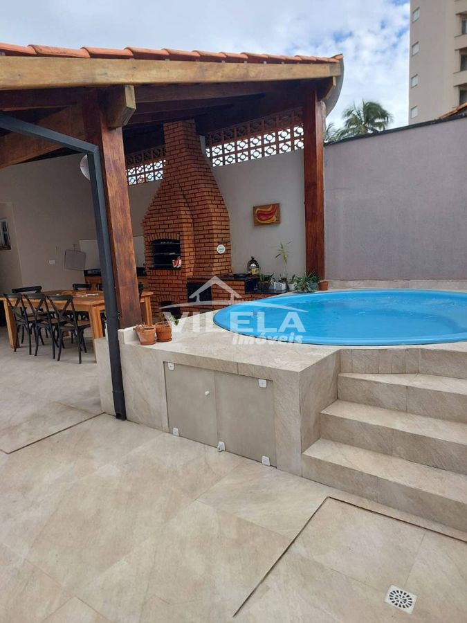 Casa Nova com 3 Dormitórios-Ótima Localização no Bairro Jardim Aruan -Caraguatatuba-Sp!!!